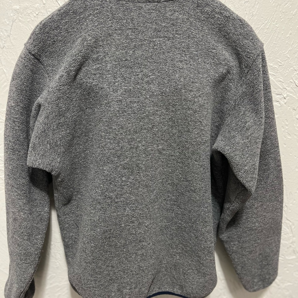 A Patagonia classic for kids, this pullover is 100% recycled polyester.